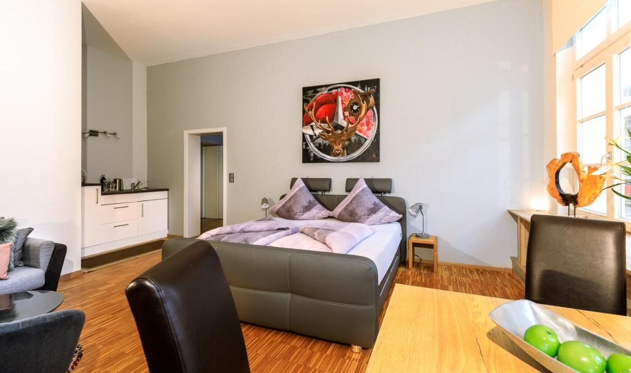 Schwarzwaldzimmer & Schwarzwald Design Apartment 로뜨바일 외부 사진